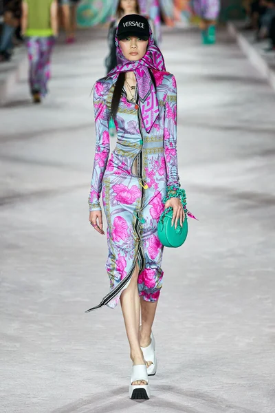 Look 33